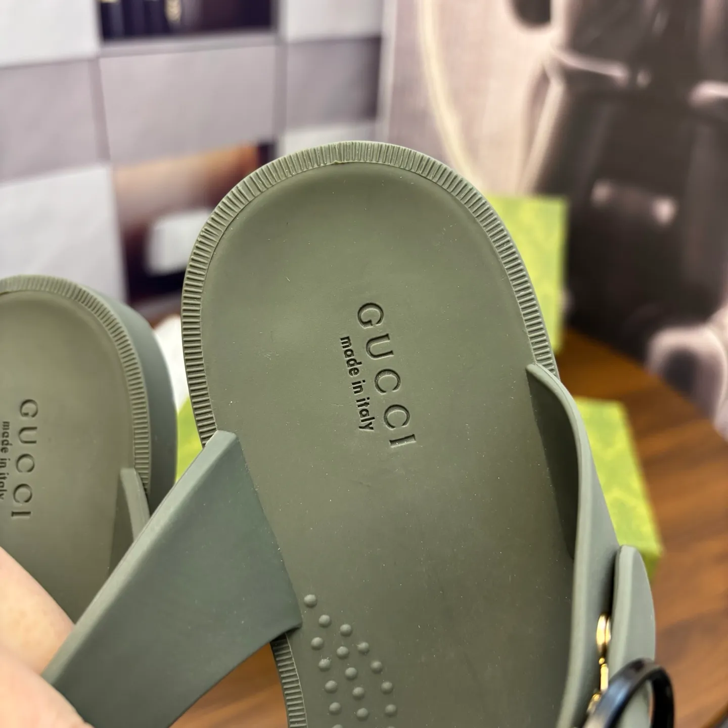 Men's shoes 260💰 [Gucci] Counter quality, top-quality original goods, real photos! Original TPU material, fine workmanship, comfortable; genuine 1:1 replica Size: 36 ~ 46 Half drag: 38 ~ 45
